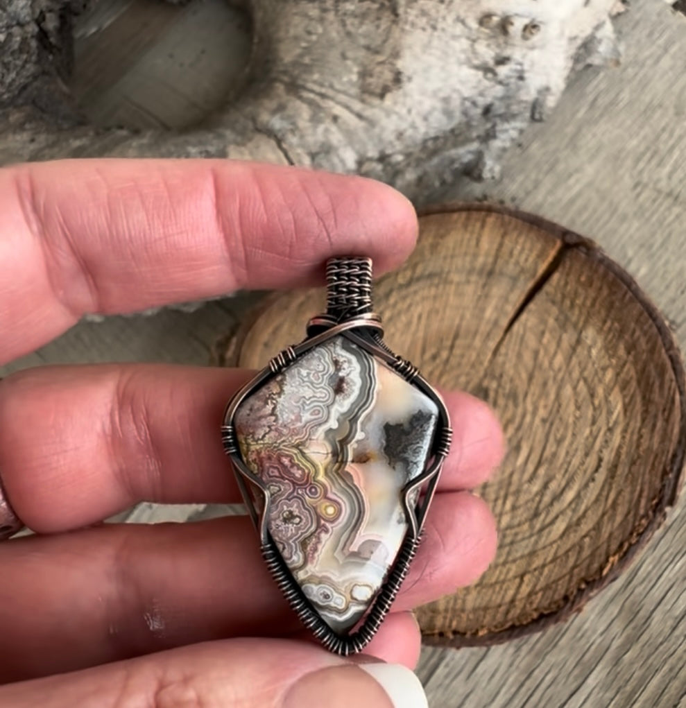 Crazy Lace Agate Pendant – The Stone of Joyful Flow