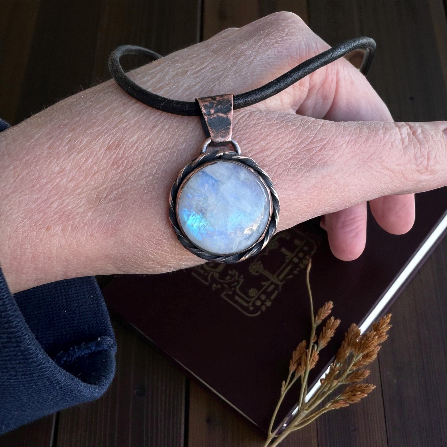 Moonlit Aura Necklace – Copper & Rainbow Moonstone