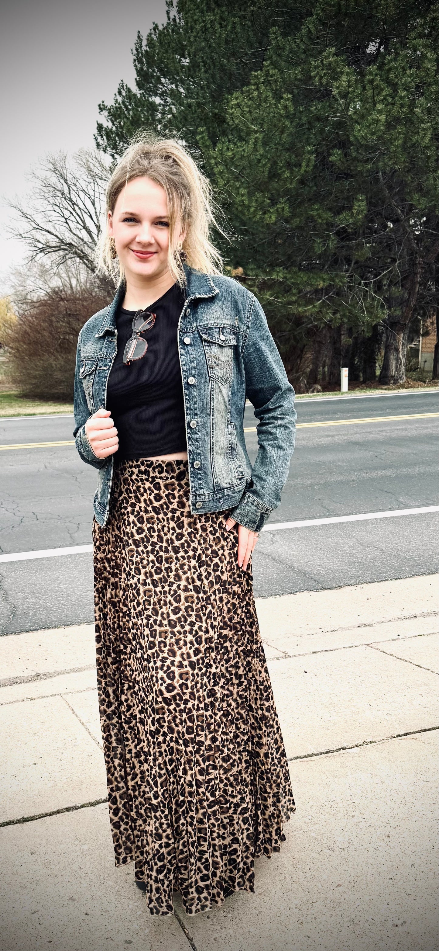 LEOPARD ANIMAL PRINT PLEATED MIDI SKIRT