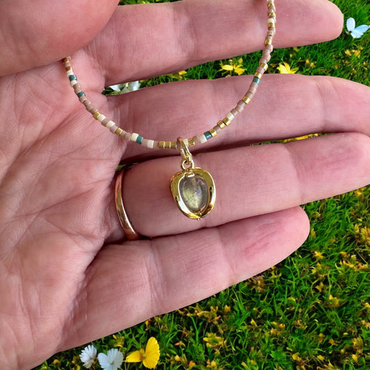 Sunset Sands Labradorite necklace